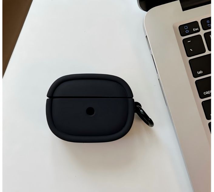 black  airpods case.jpg
